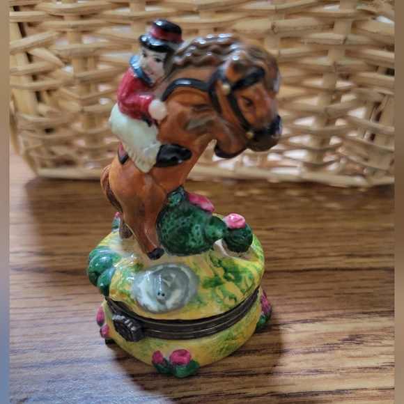 Horse and Rider Trinket Pill Box Small Round Base Vintage Ring Box